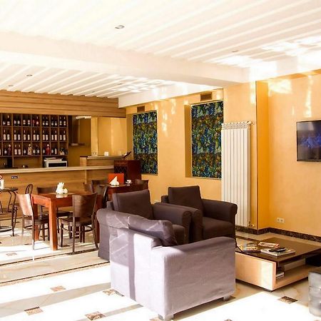 Hotel Feri Тбилиси Экстерьер фото
