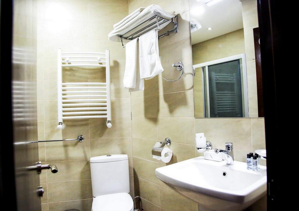 Hotel Feri Тбилиси Экстерьер фото