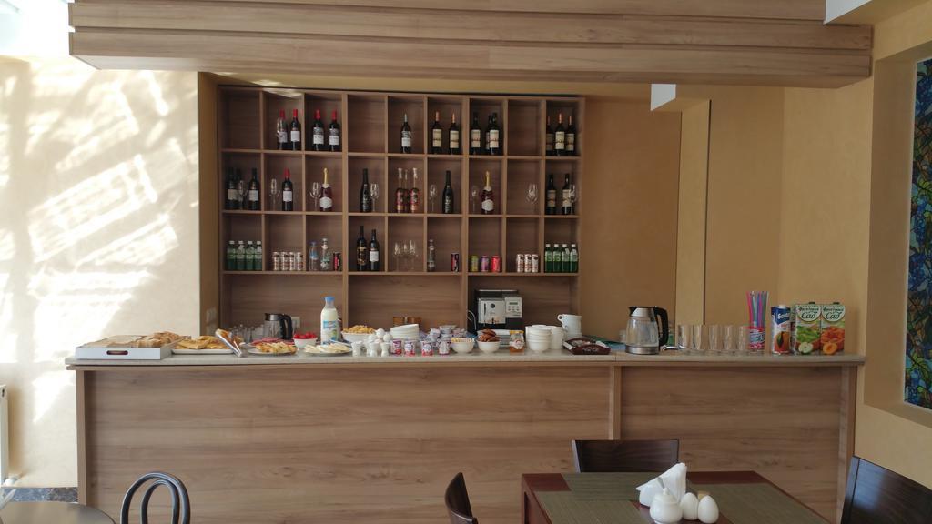 Hotel Feri Тбилиси Экстерьер фото
